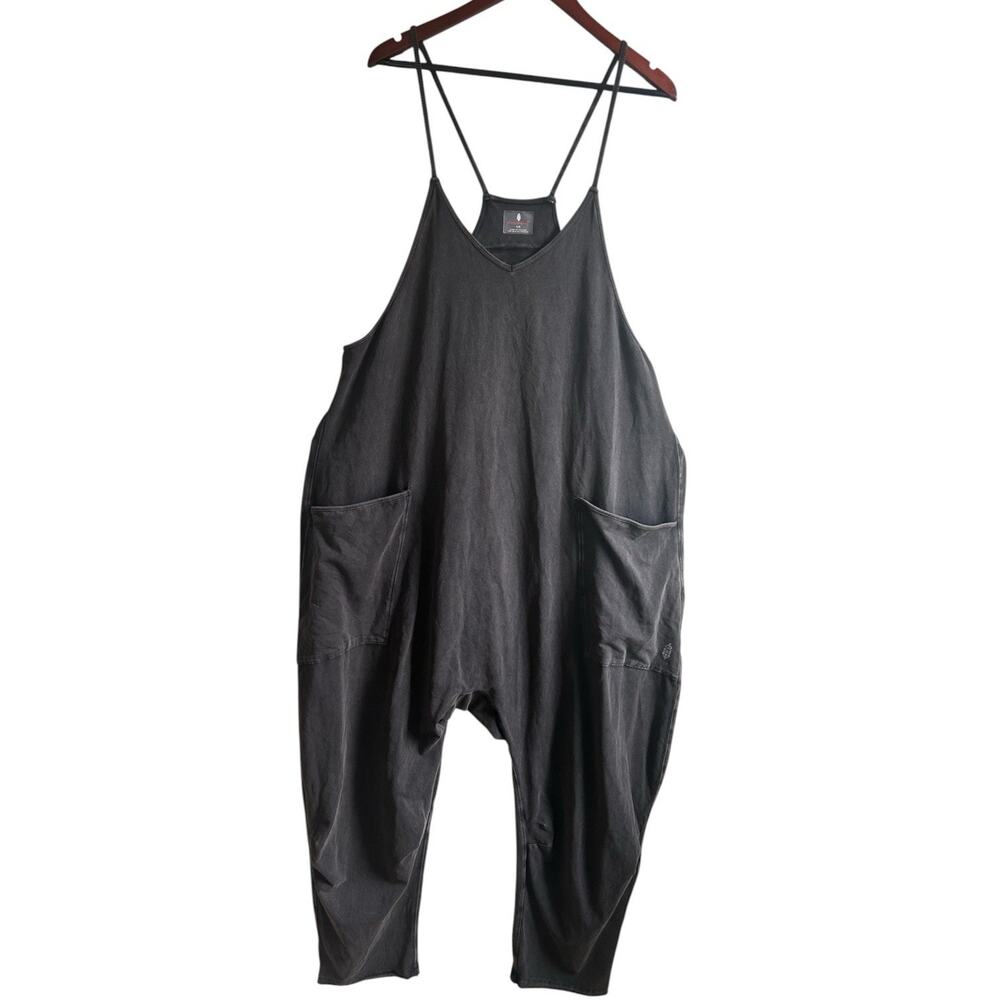 FP Movement Jumpsuit Women Large Black Sleeveless Balloon Leg Harem Pockets